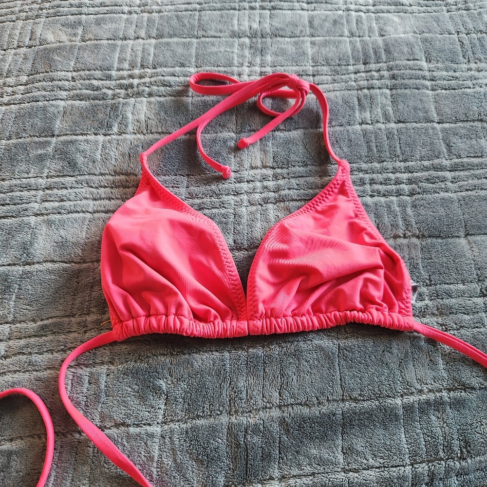 Becca swim top size xs?